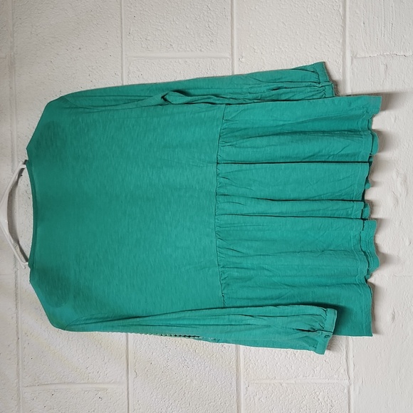 Crown & Ivy 3/4 Sleeve Top - Picture 2 of 3